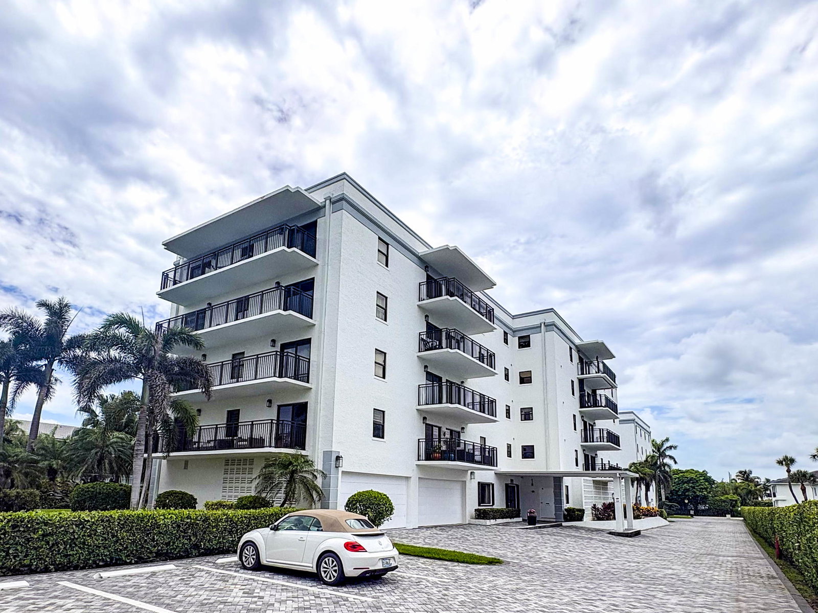 Greenbriar Condo